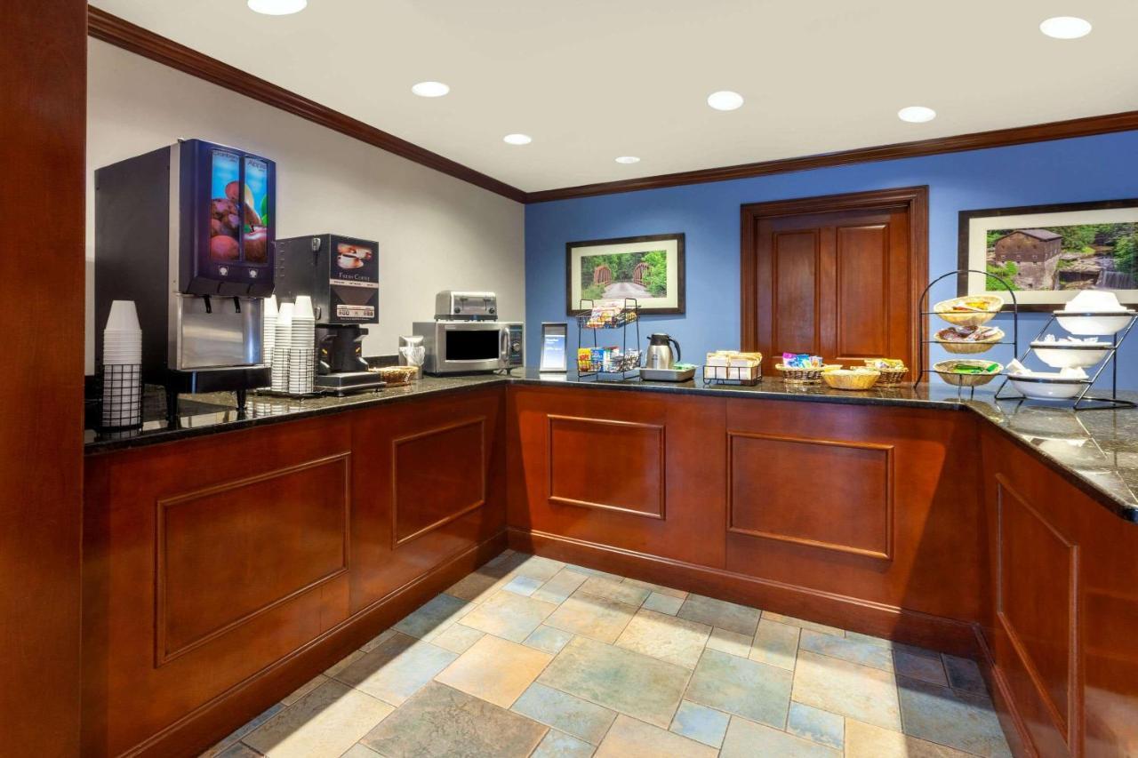 Days By Wyndham Austintown