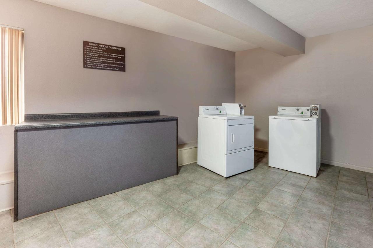 Days By Wyndham 3* Austintown