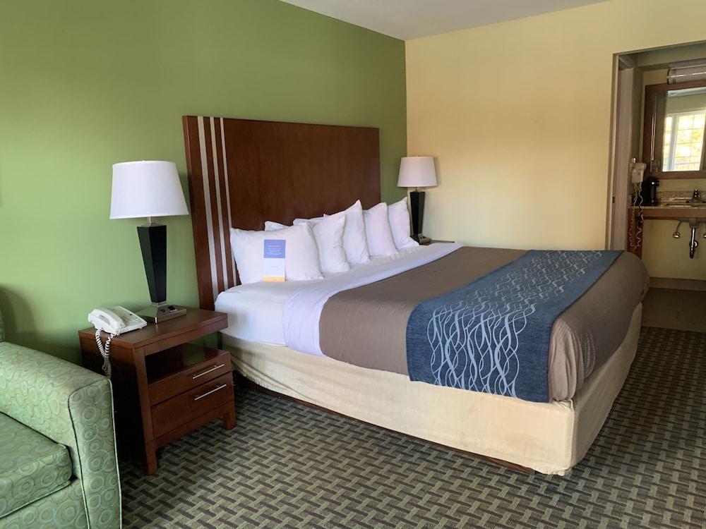 Days By Wyndham Austintown