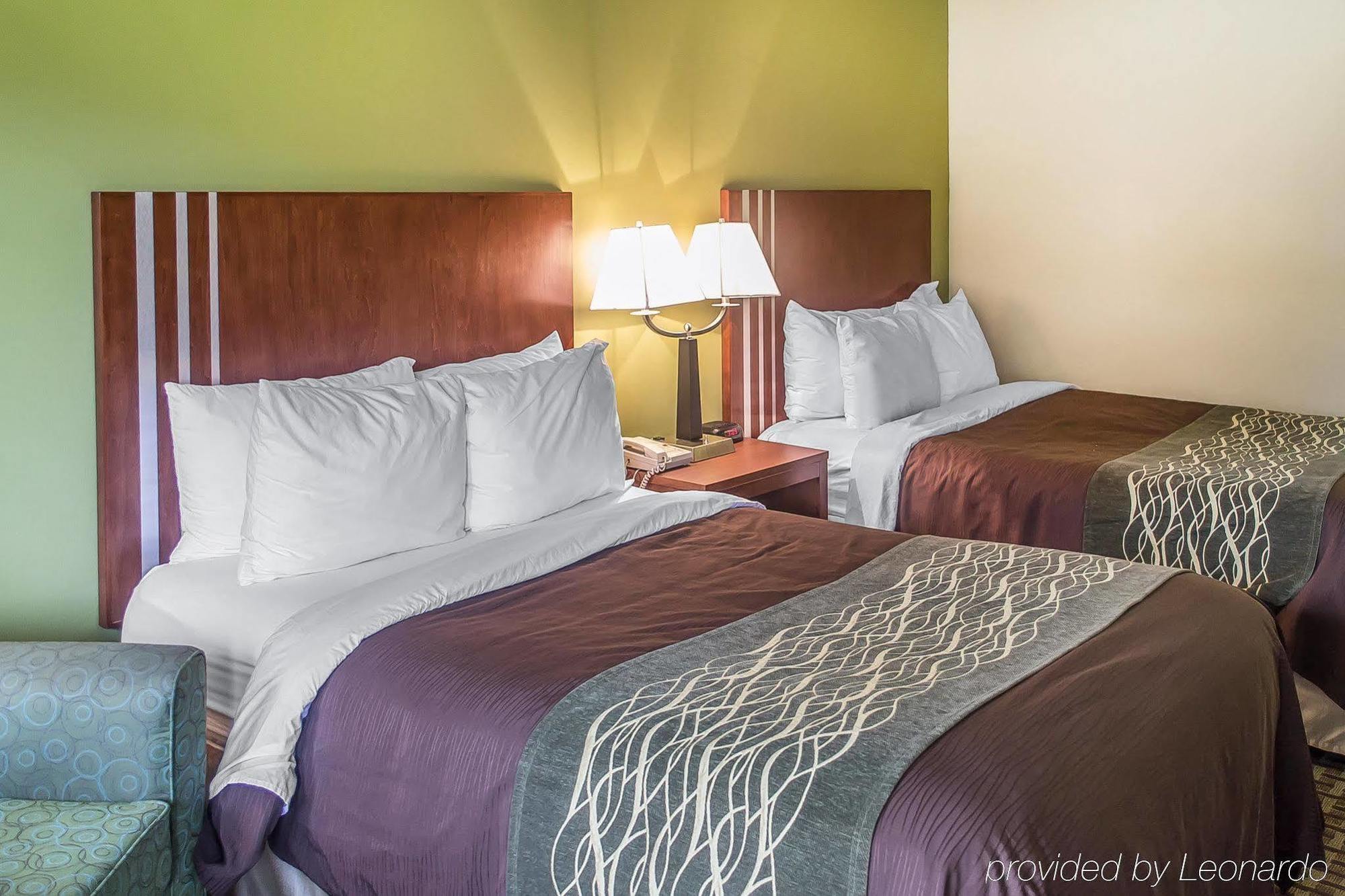 Hotel Days By Wyndham Austintown